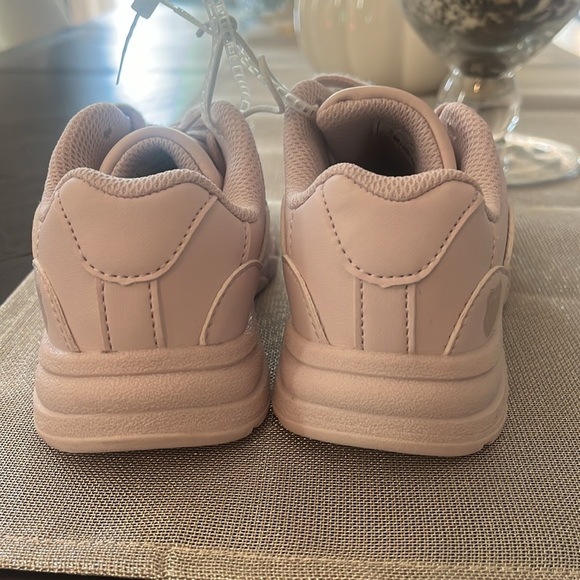 ⭐️K-SWISS NWOT girls chunky low lavender sneakers US 11 youth - Picture 4 of 6
